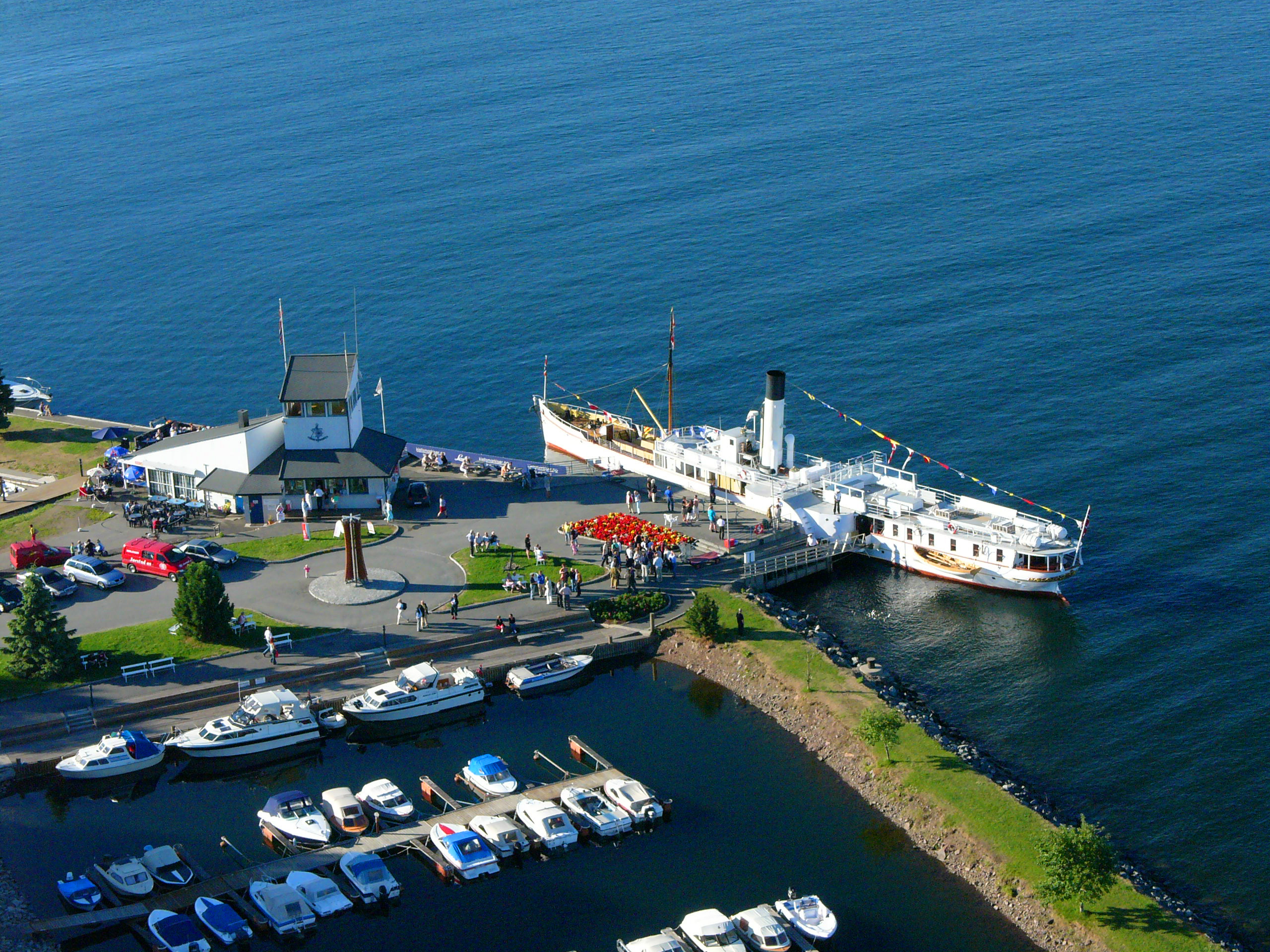 Skibladner-Gjovik-luftbilde